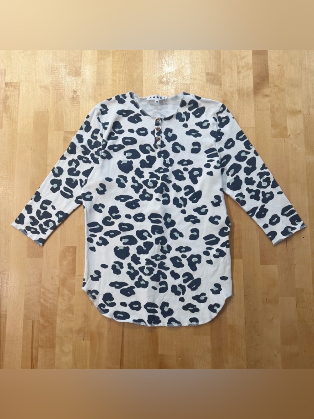 Parni Light Gray Leopard Print Henley Top